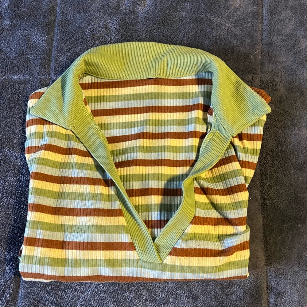 cropped striped shirt